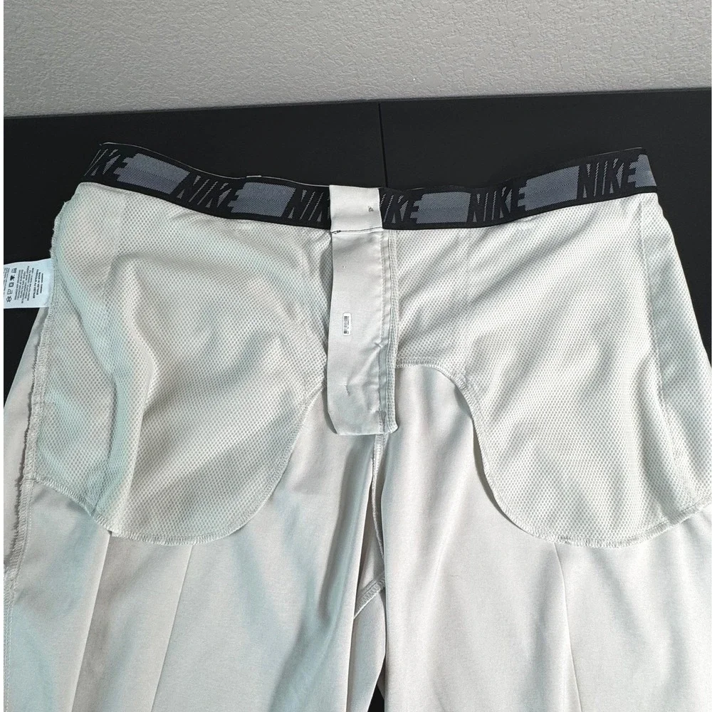 Nike Mens Dri-FIT Golf Shorts Light Bone‎ Off-White DQ4144-072 Size 38